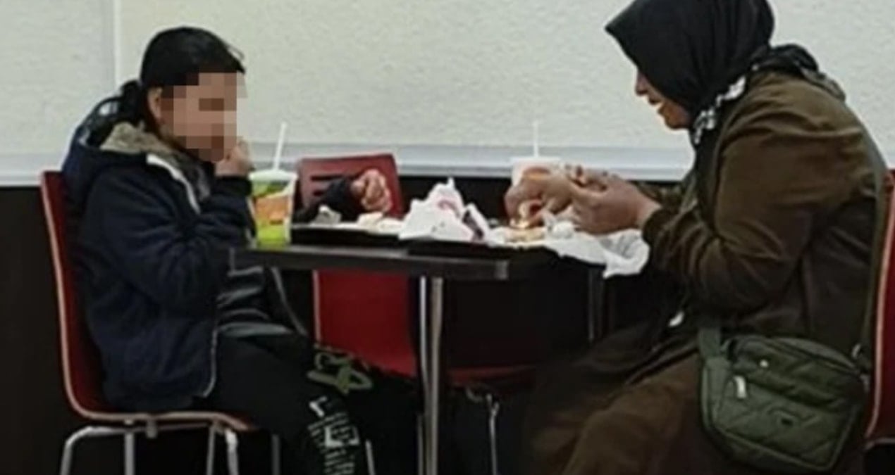 Dar gelirli, zincir restorandan 'Fakir' diye kovuldu