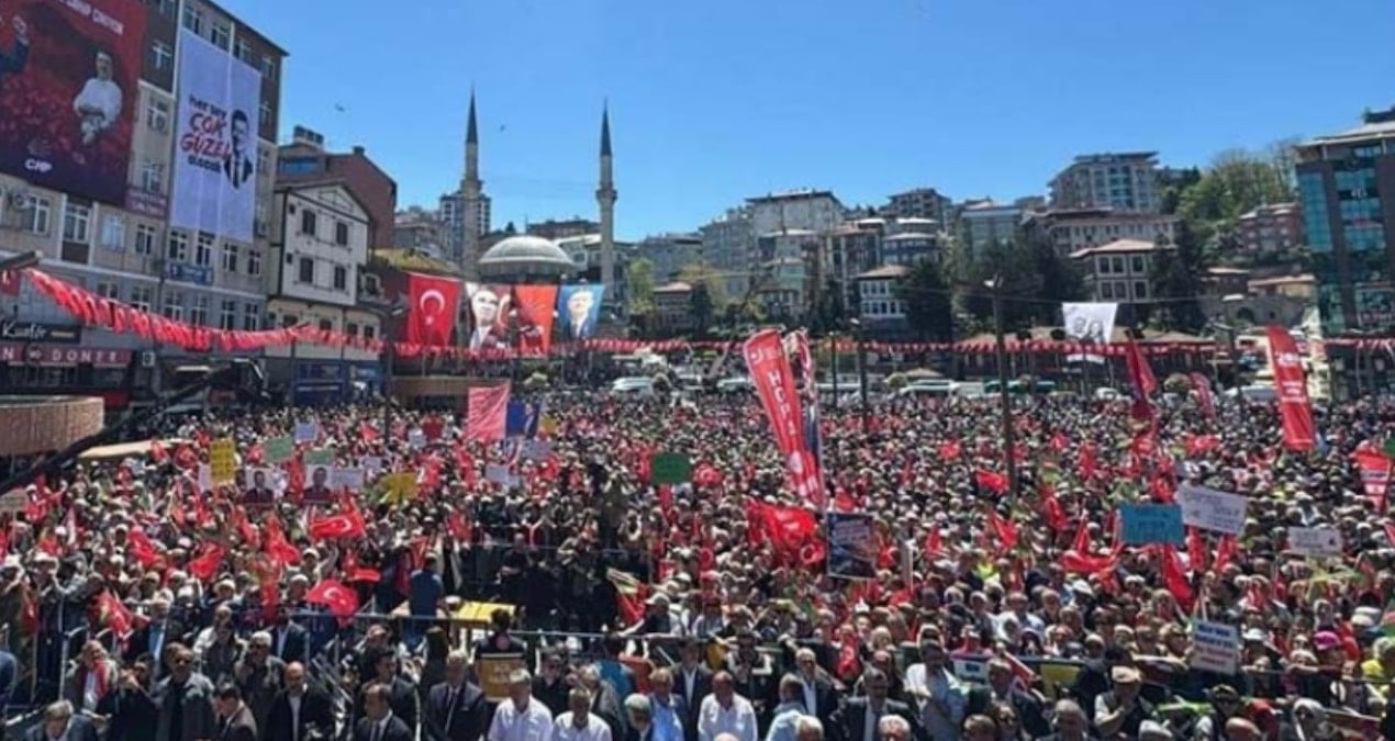 Erdoğan'ın yüzde 73 oy aldığı Rize'de CHP mitinginde tarihi kalabalık