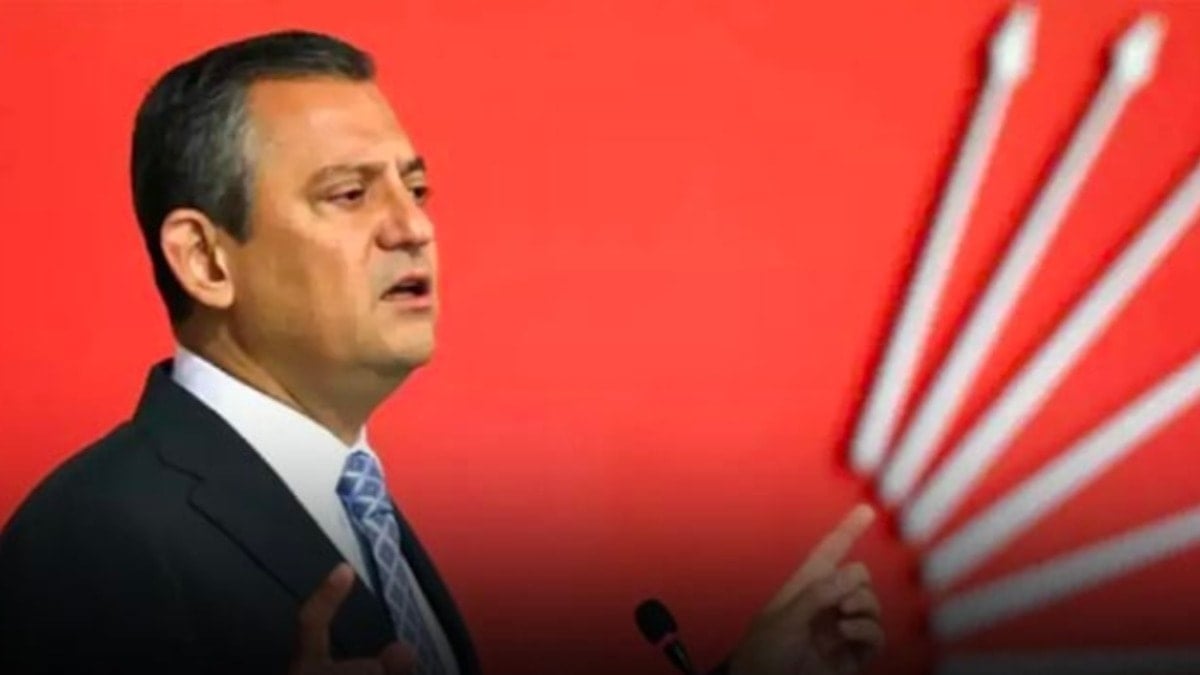 Kapalı toplantıda Özgür Özel'den sürpriz açıklama: Beni ve aradaşlarımı ihraç edebilirler