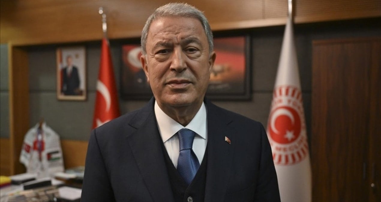 Hulusi Akar'dan öğrencilere teknoloji odaklı Çin tavsiyesi