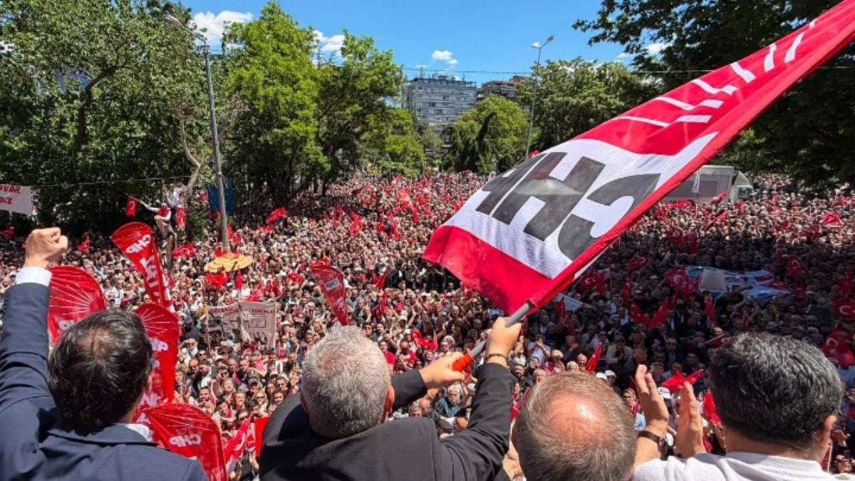 Güvenpark'ta büyük kalabalık ve coşku!
