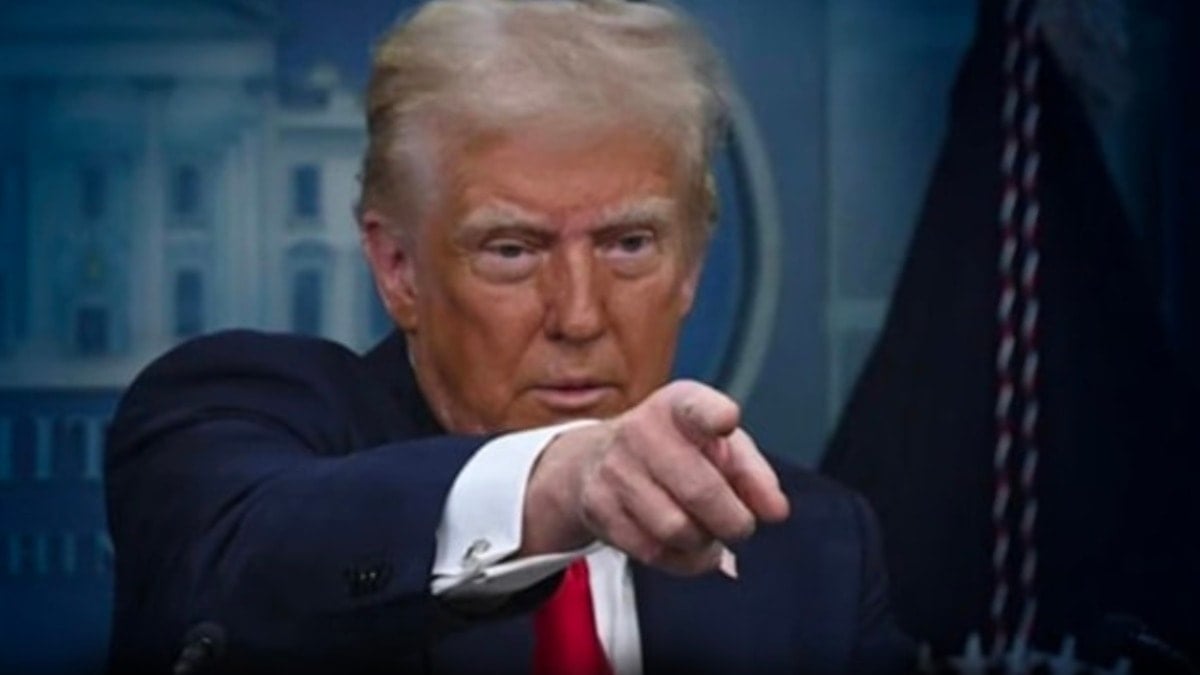 Trump Kürtlere ağır sözler: Hep alıyorlar, alıyorlar...