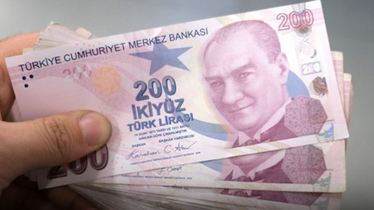 Emeklilere çifte bayram bugün başladı