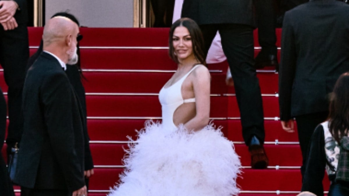 Demet Özdemir Cannes kırmızı halısında