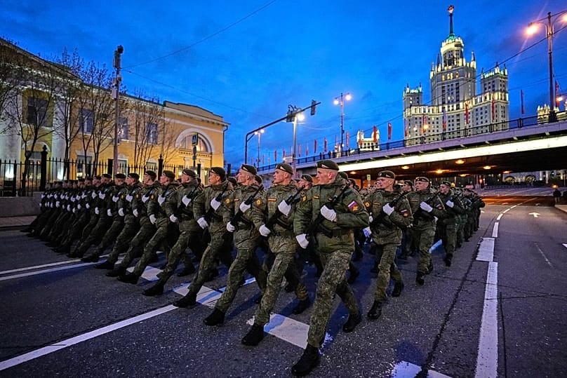 'Ukrayna izni verdi': Rusya'da zafer Bayramı kutlamaları başladı