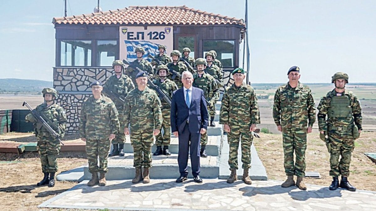 Sınır karakolunda sabahladı Türkiye'ye mesaj yolladı! ATEŞLE OYNUYOR
