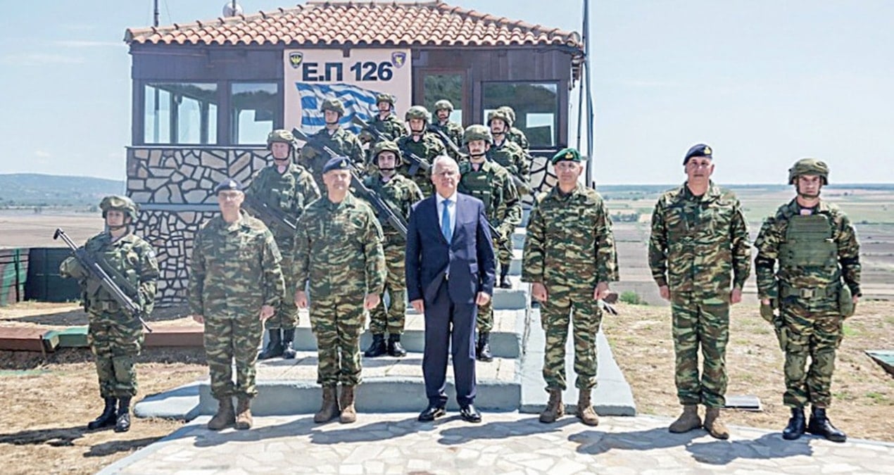 Sınır karakolunda sabahladı Türkiye'ye mesaj yolladı! ATEŞLE OYNUYOR