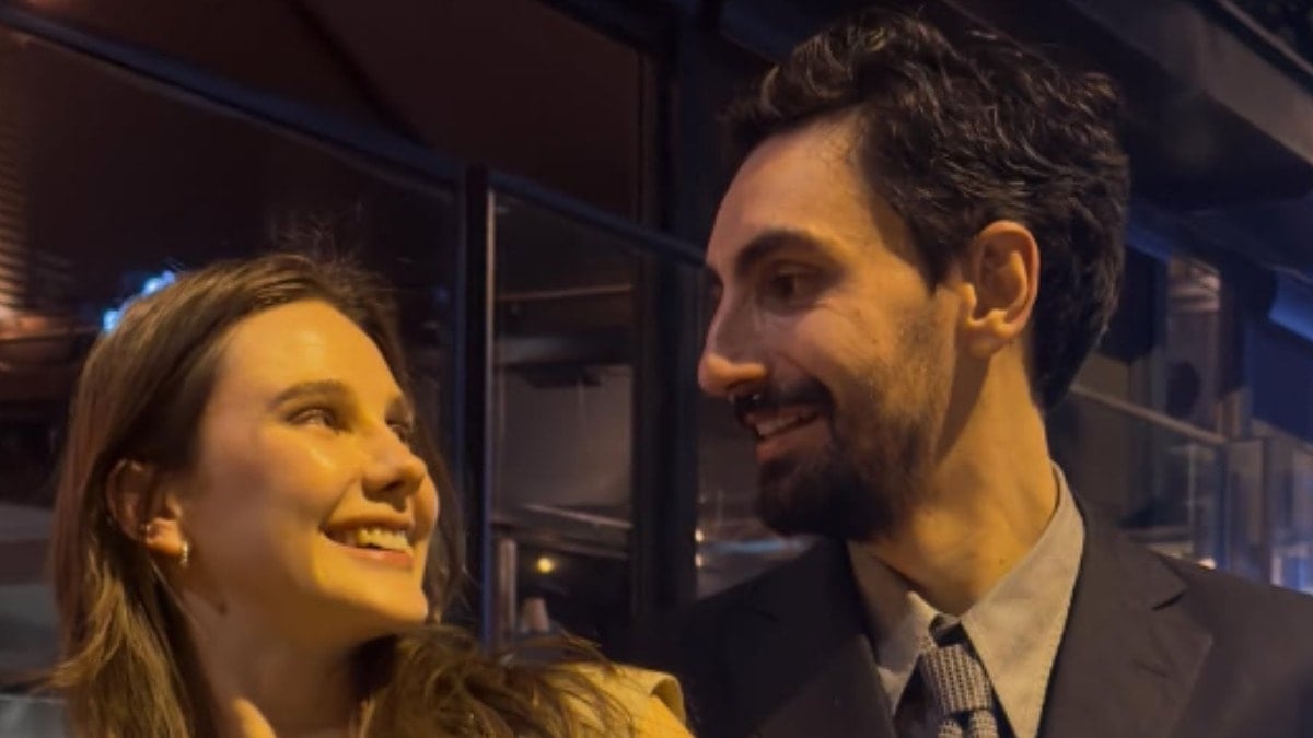 Umut Evirgen’den eşi Alina Boz’a ödül gecesinde duygusal kutlama