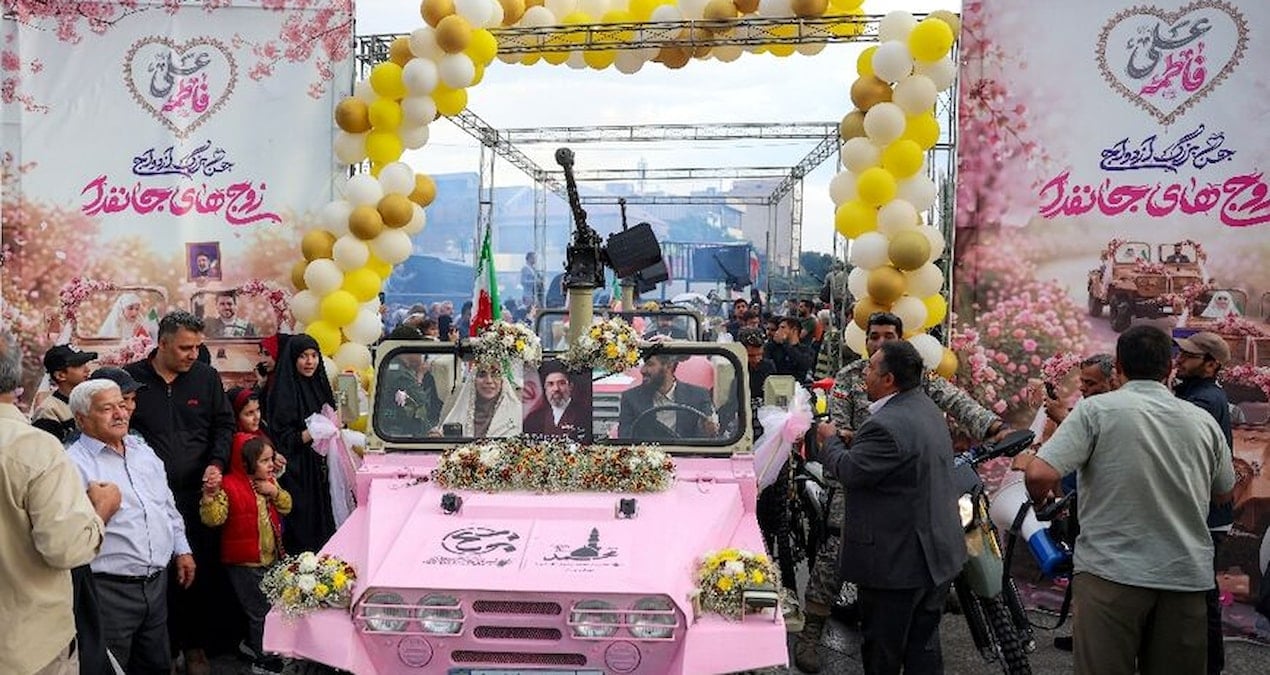 İranlılar beklenen ABD saldırısından önce son düğünleri yaptı