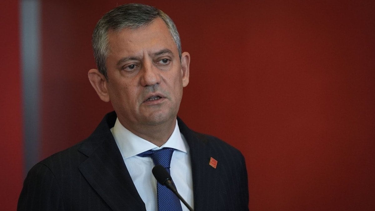 Özgür Özel'den 'aracımın bagajına paket bırak' iddiasına net yanıt