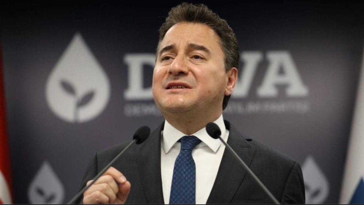 Hem vefasız hem hadsiz suçlaması