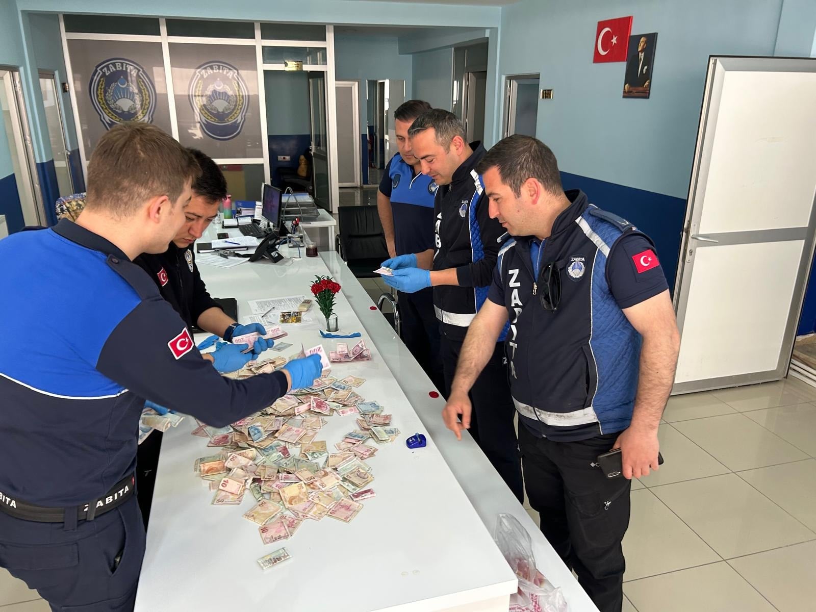 Bilecik'te dilencinin üzerinden 32 bin lira çıktı