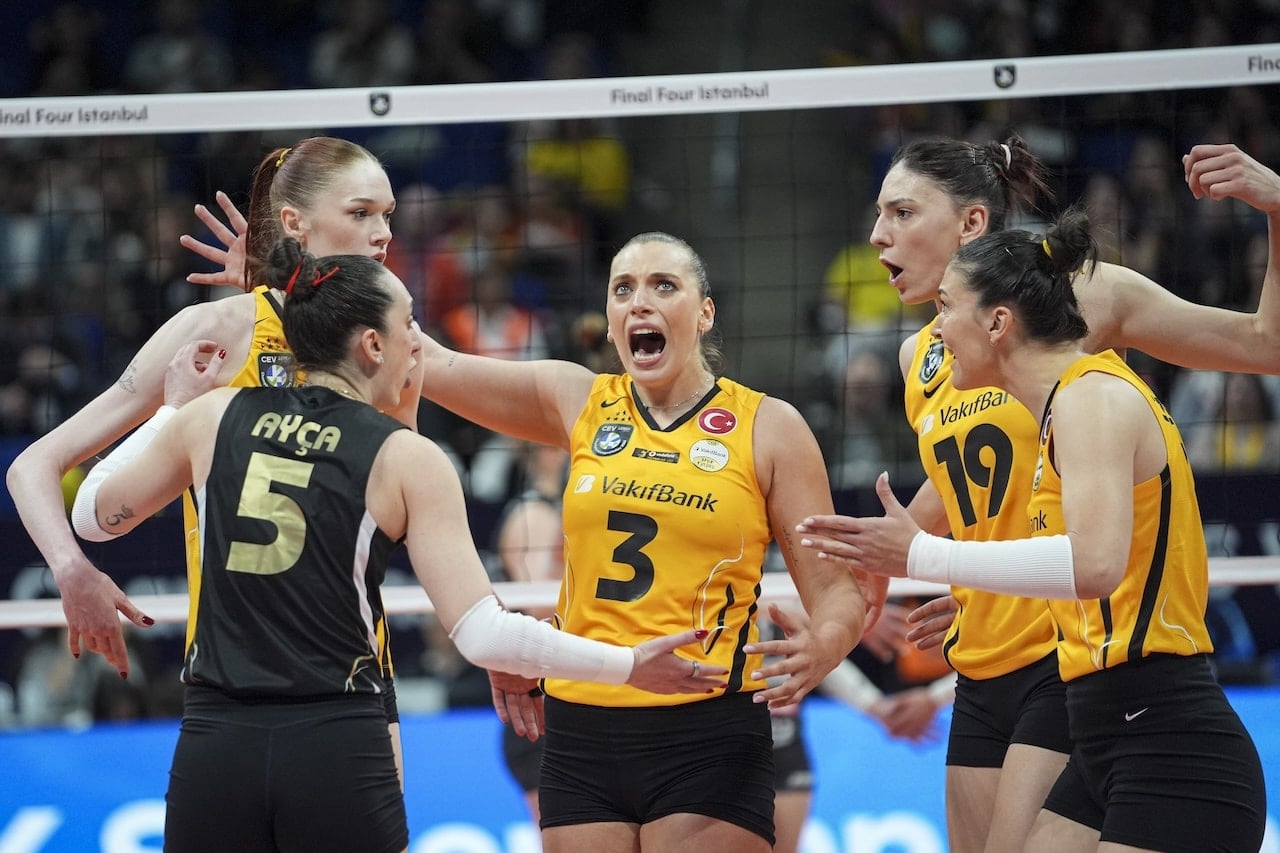 VakıfBank'tan müthiş geri dönüş