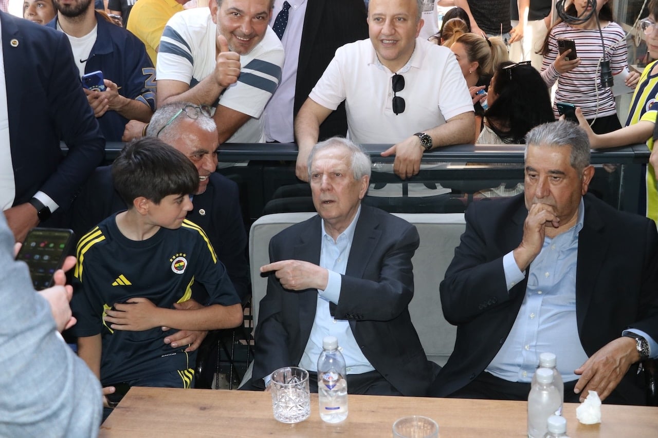 Aziz Yıldırım: Yeni yönetim 10 seneye damga vuracak