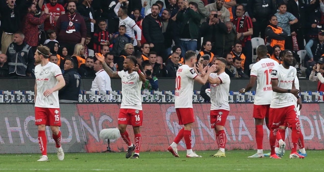 Süper Lig’e çıkan son takım Çorum FK oldu! İlk kez yükseldiler