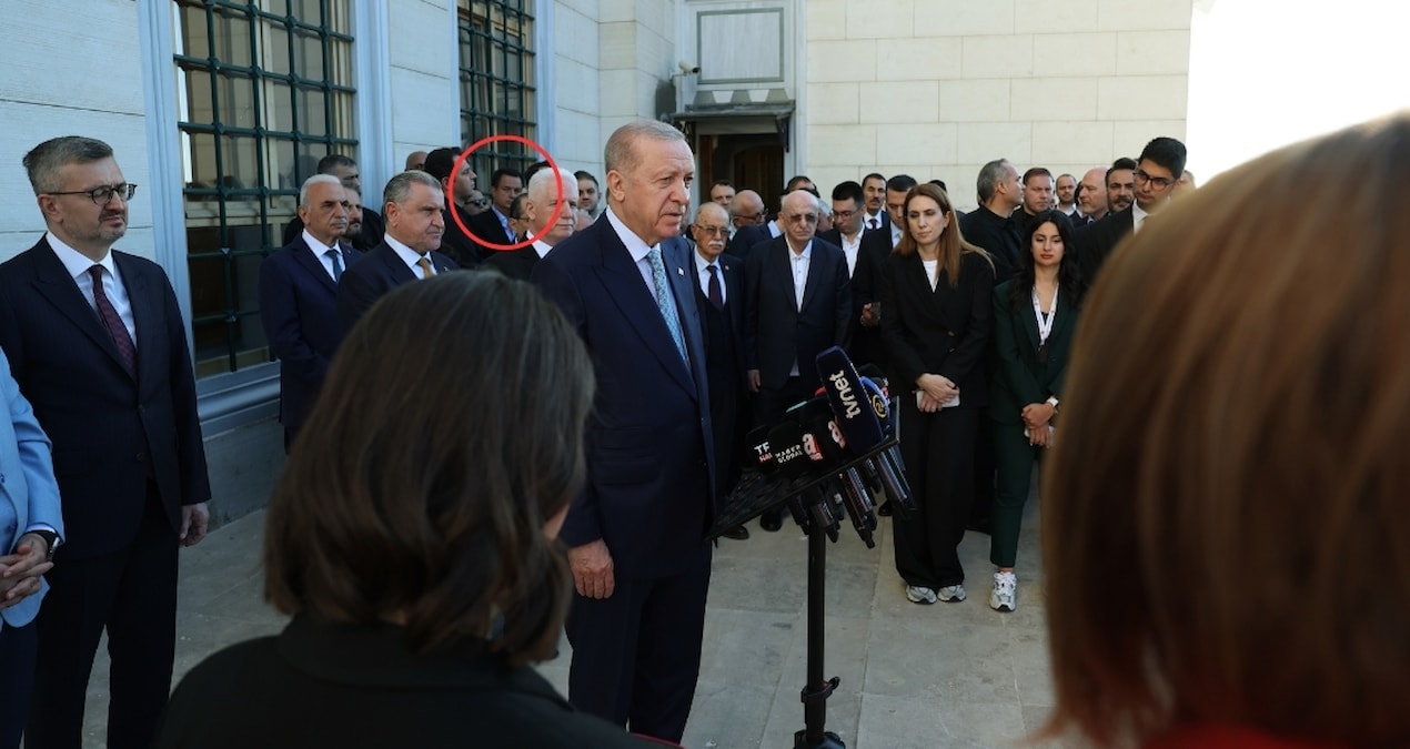 Acun Ilıcalı, Erdoğan'a bayram namazında eşlik etti