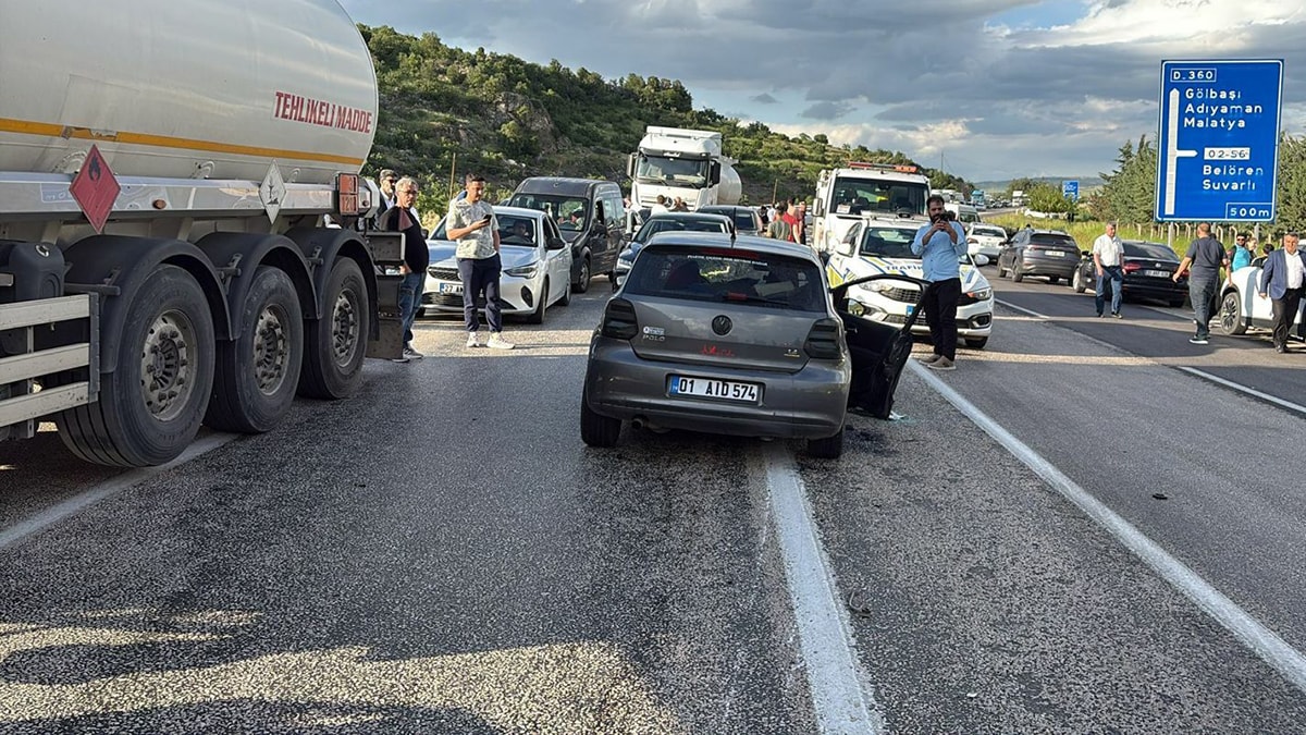 Kazada yaşamını yitiren anne ve 3 çocuğu toprağa verildi