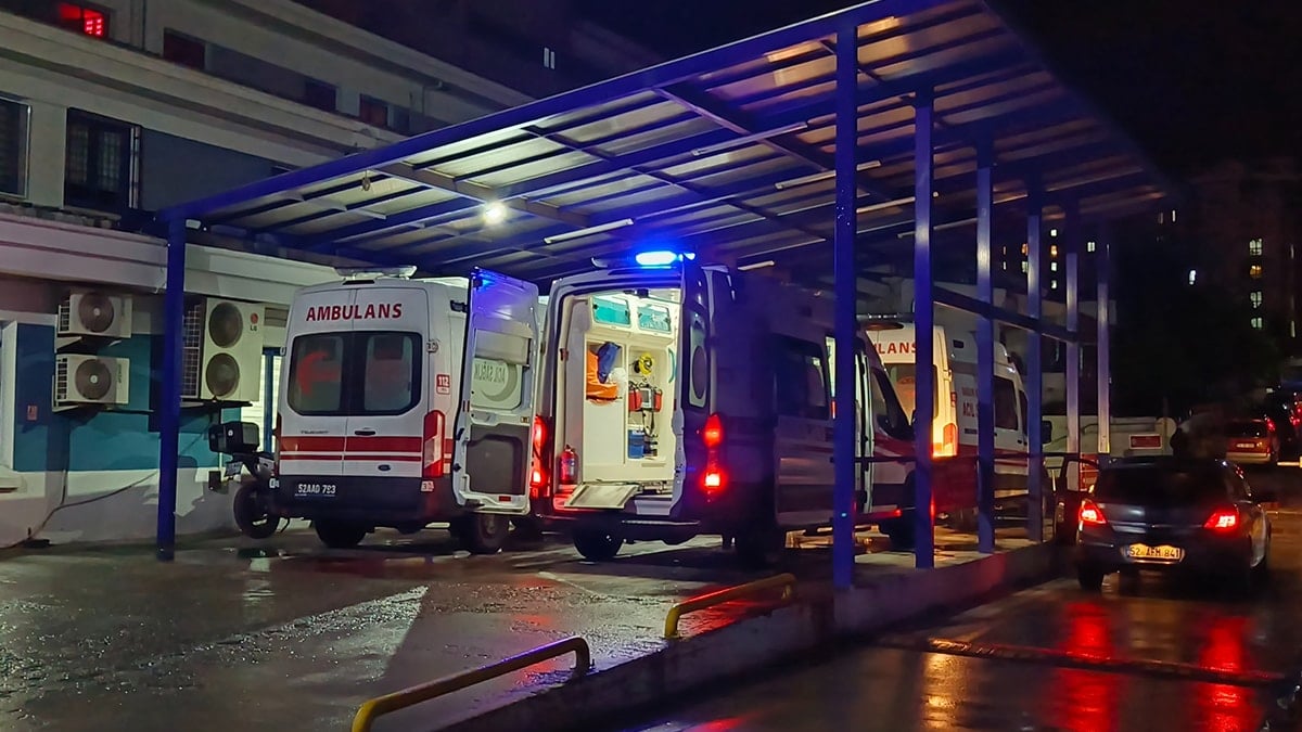 Fabrikadaki yemekten 21 işçi zehirledi