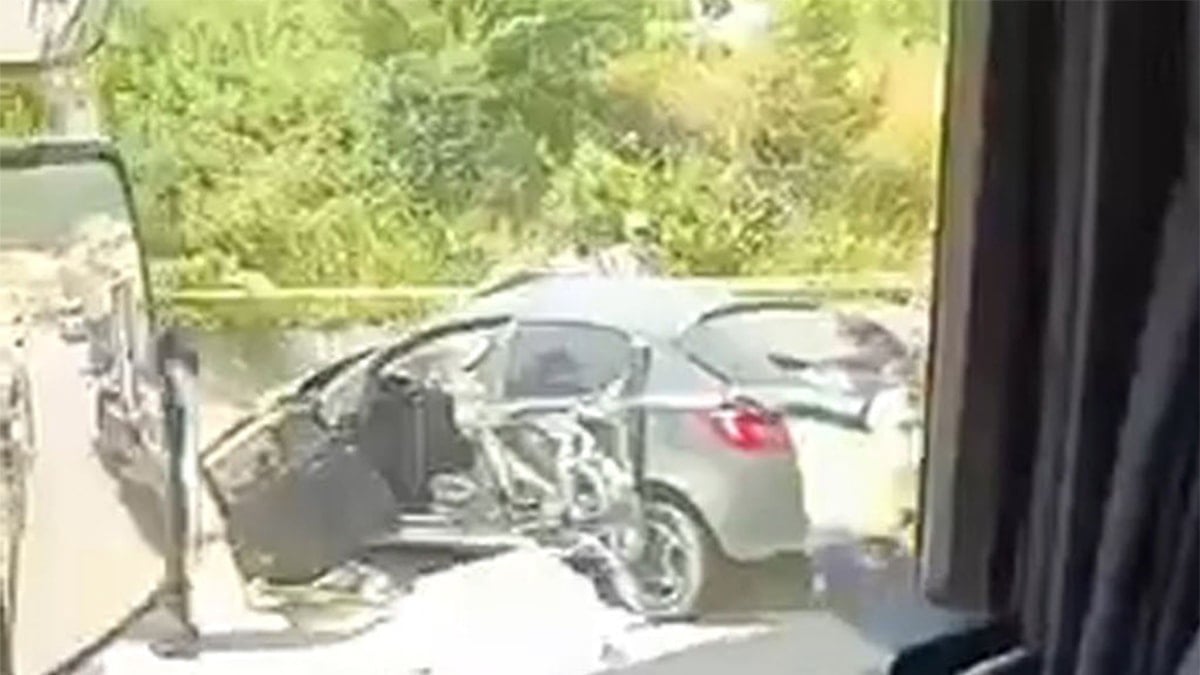 Araç 2 TIR'a birde çarptı, karı-koca feci şekilde can verdi