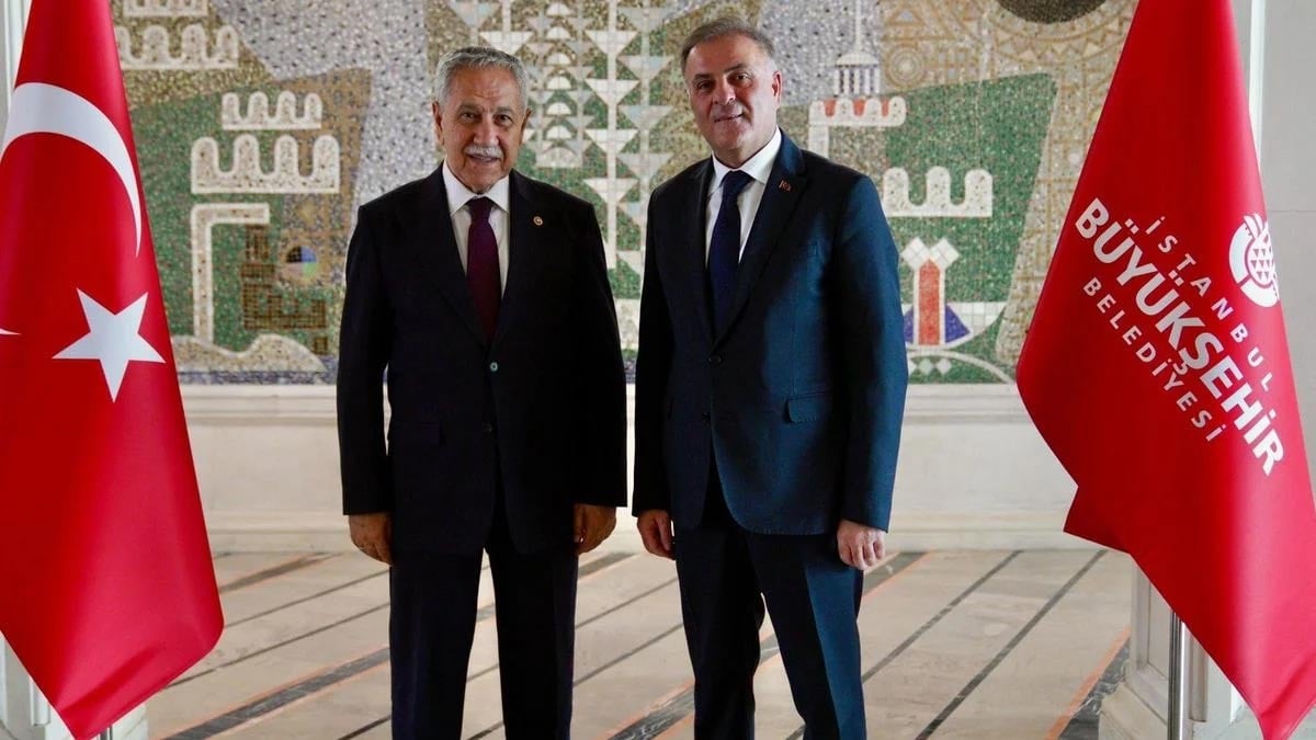 Bülent Arınç'tan CHP'li Nuri Aslan'a ziyaret