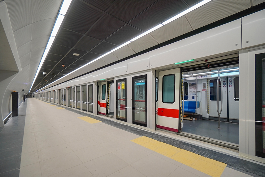 İstanbul'a yeni metro hattı açılıyor: Mesafe 30 dakikaya düşecek