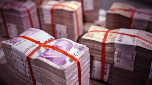 Bankacılık sektörünün mevduatı arttıBankacılık sektörünün toplam mevduatı, 7 Ağustos ile biten haftada bir önceki haftaya göre 415 milyar 841 milyon 203 bin lira artışla 32 trilyon 795 milyar 159 milyon 240 bin liraya çıktı.
