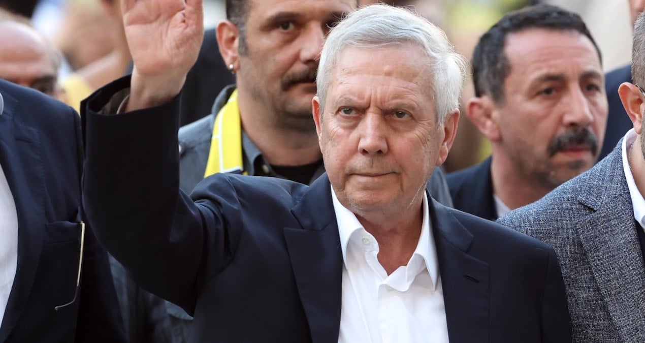 3 yıldız ve 19 şampiyonlukla ayrılan Aziz Yıldırım, aynı noktada yeniden aday! Bıraktığın gibi buradayız