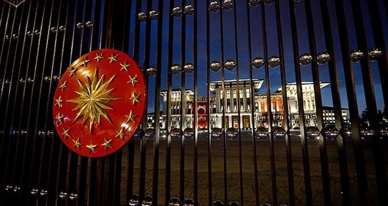 Saray'dan AKP'li bakana 'giderli' mesaj