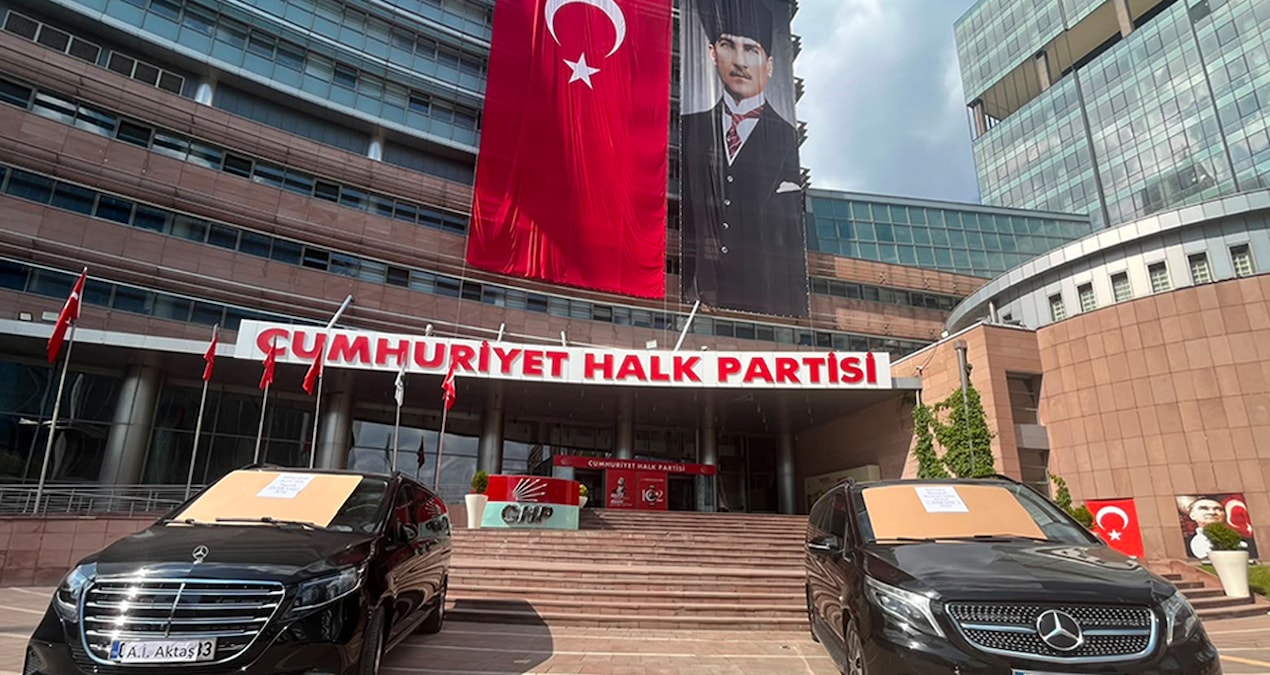 ‘Uzlaşı’ açıklaması sonrası Kılıçdaroğlu 2 aracı satışa çıkardı!