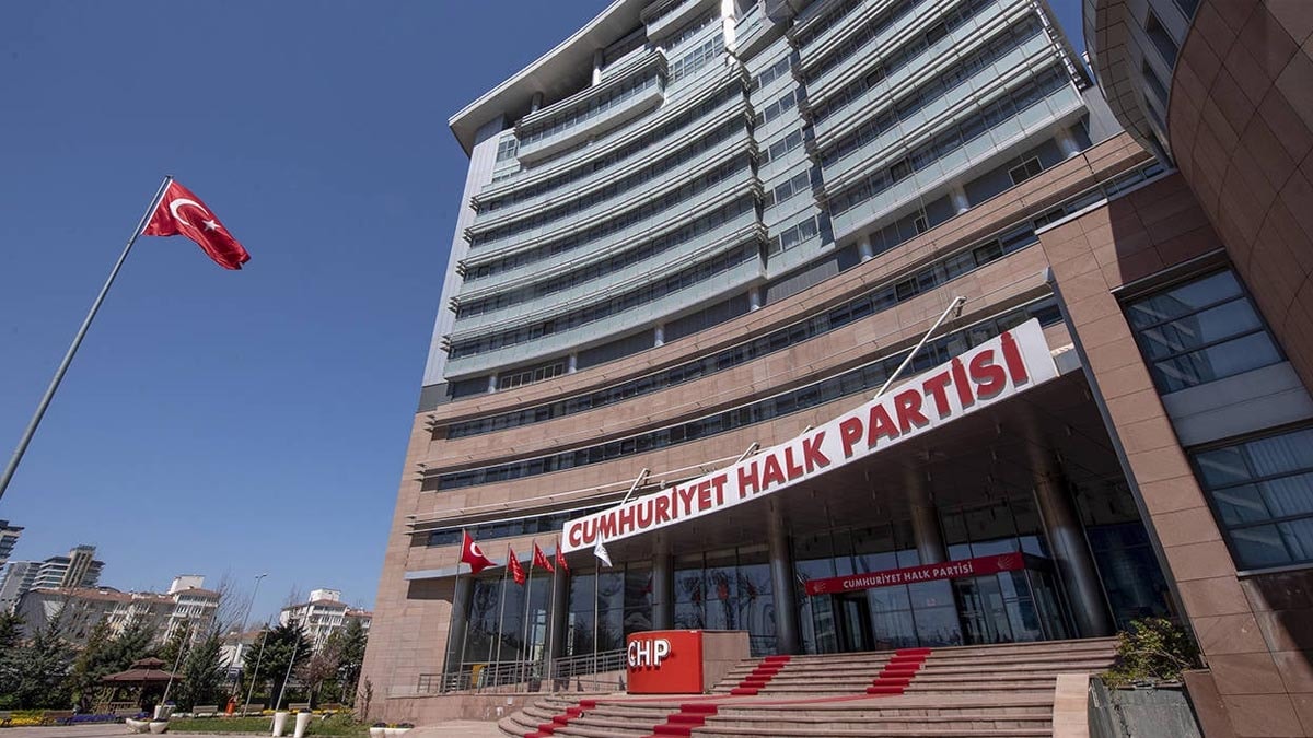CHP Genel Merkezinde çalışanların sözleşmeleri iptal edildi iddiası