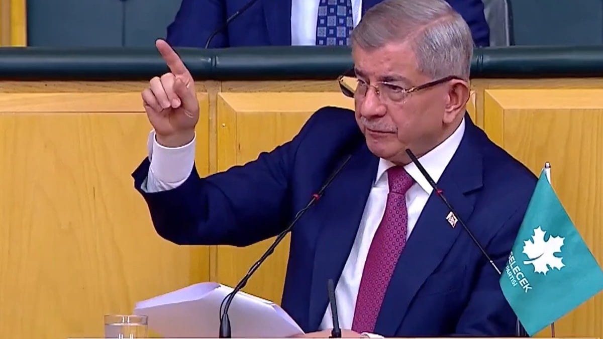 Davutoğlu AKP’li isimleri hedef aldı: Bu üçlü çete Türkiye'ye 10 yıl kaybettirdi