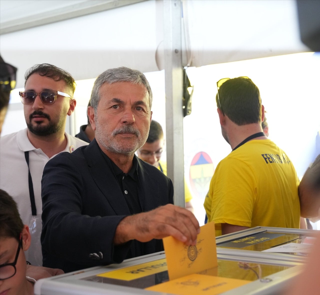 Aykut Kocaman’a iadeiitibar