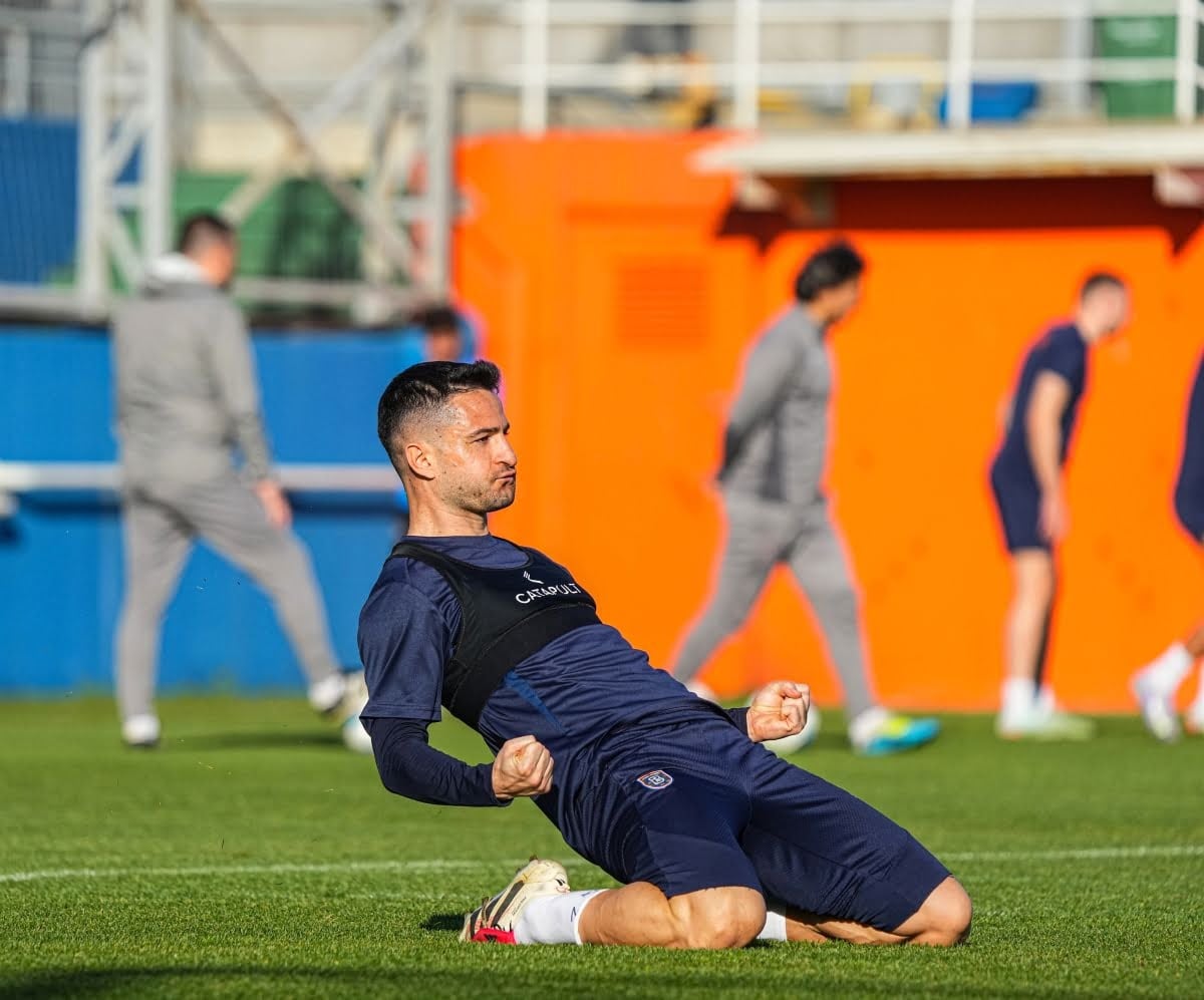 Başakşehir'de Ömer Ali Şahiner kararı
