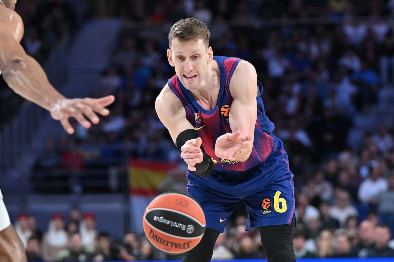 Eski Fenerbahçeli basketbolcudan emeklilik kararı