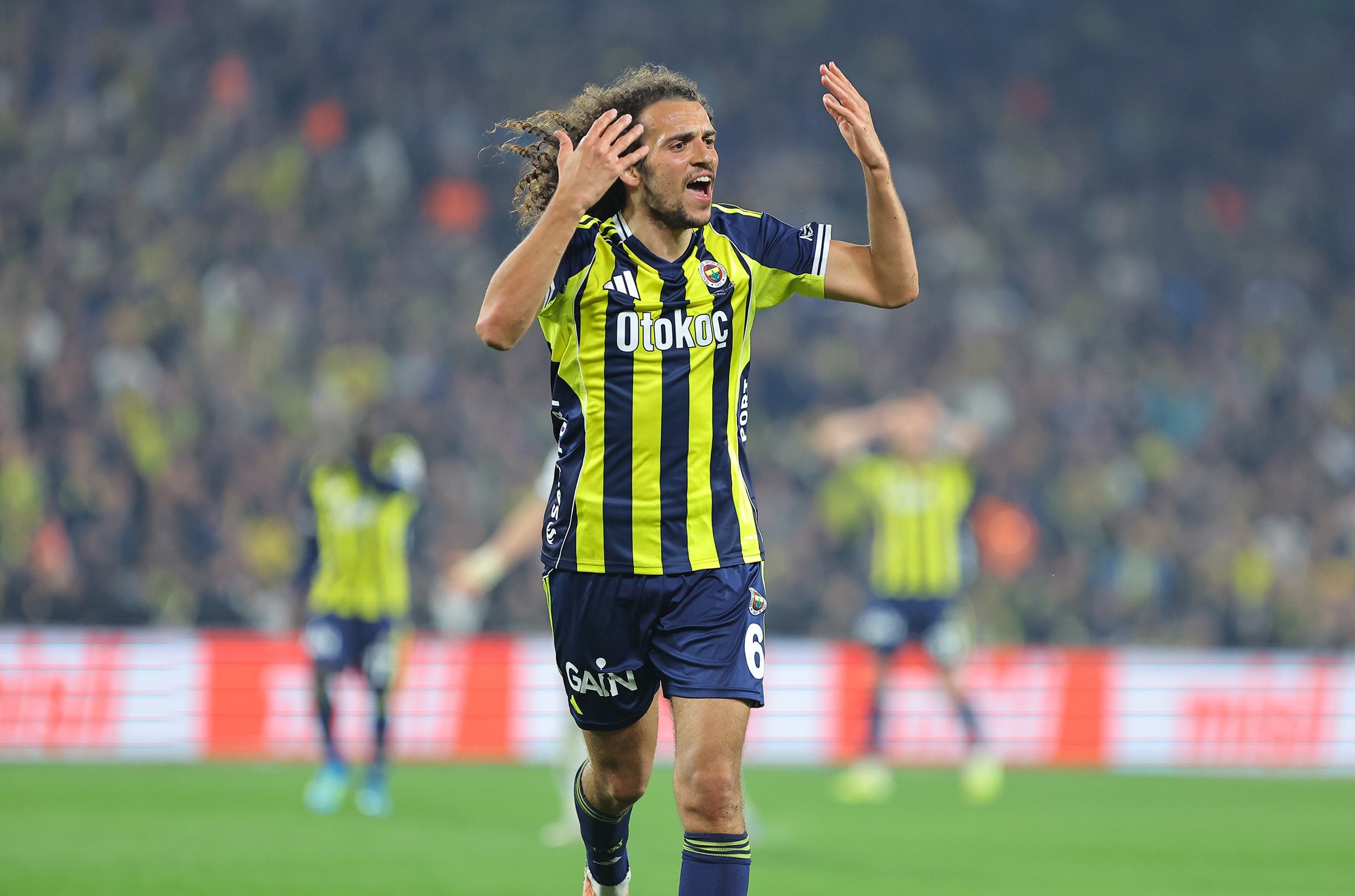 Guendouzi'den taraftara mesaj: 'Hikayemizin sonu değil'