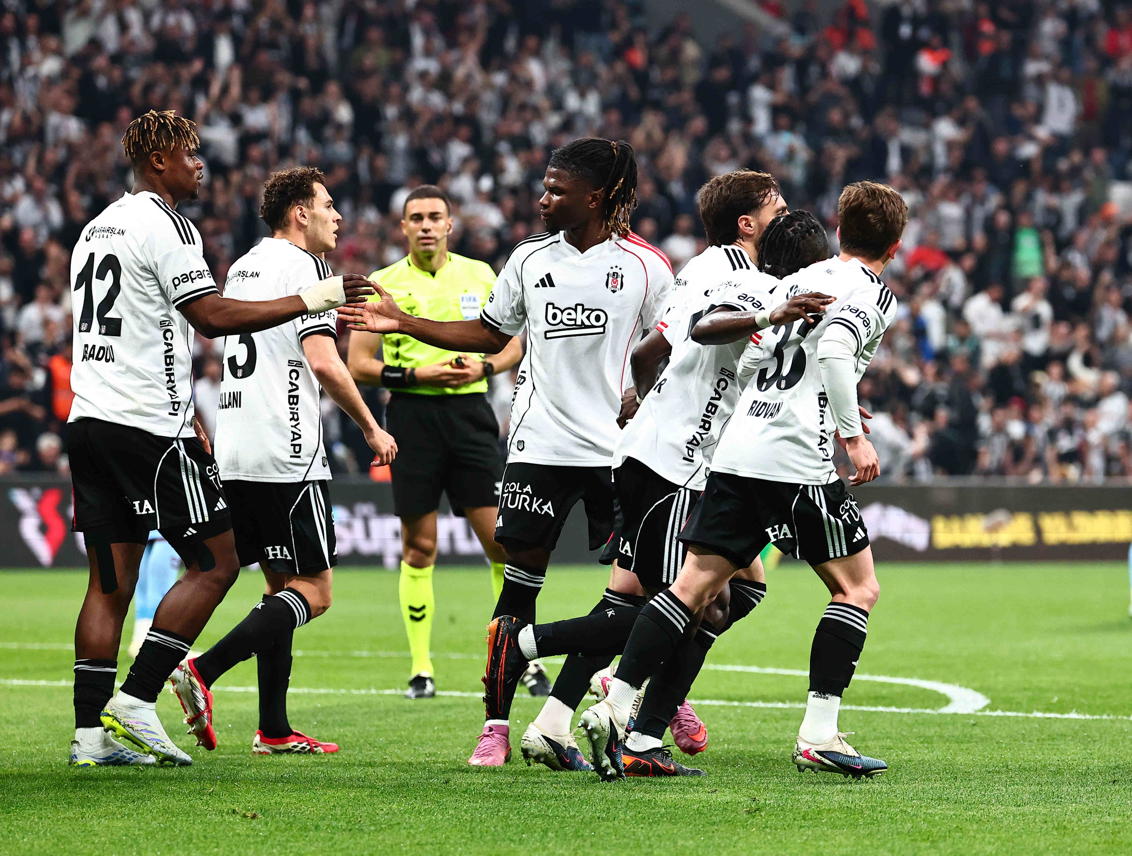 Yıldız oyuncu Beşiktaş'a veda etti