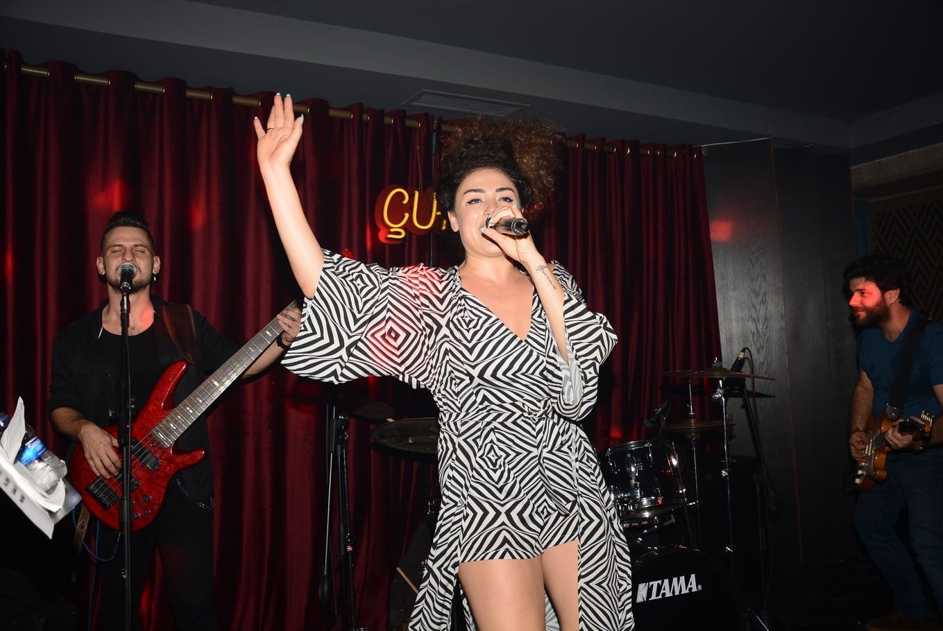 Dilan Çıtak'ın Sezen Aksu performansı sonrası ortalık karıştı