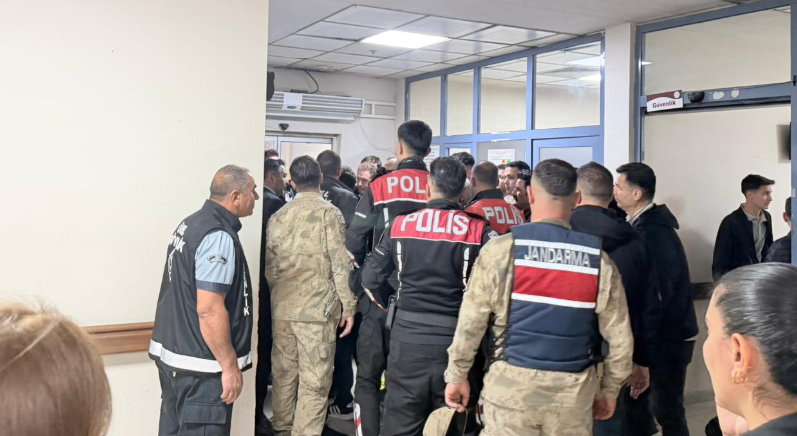 Ortaokul öğrencisi tüfekle oynarken arkadaşını öldürdü