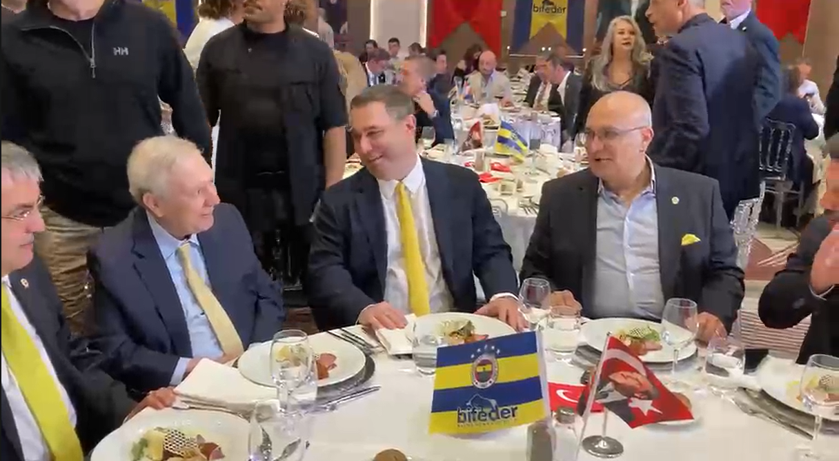 Aziz Yıldırım üyelerle bir araya geldi