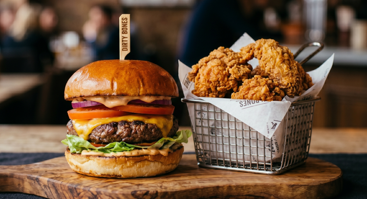 Ünlü burger zinciri amiral restoranını kapattı