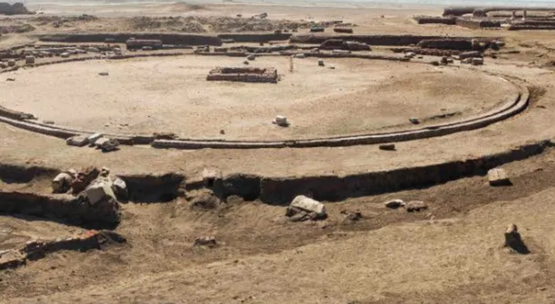 Çölün altından dev bir su havzası çıktı 