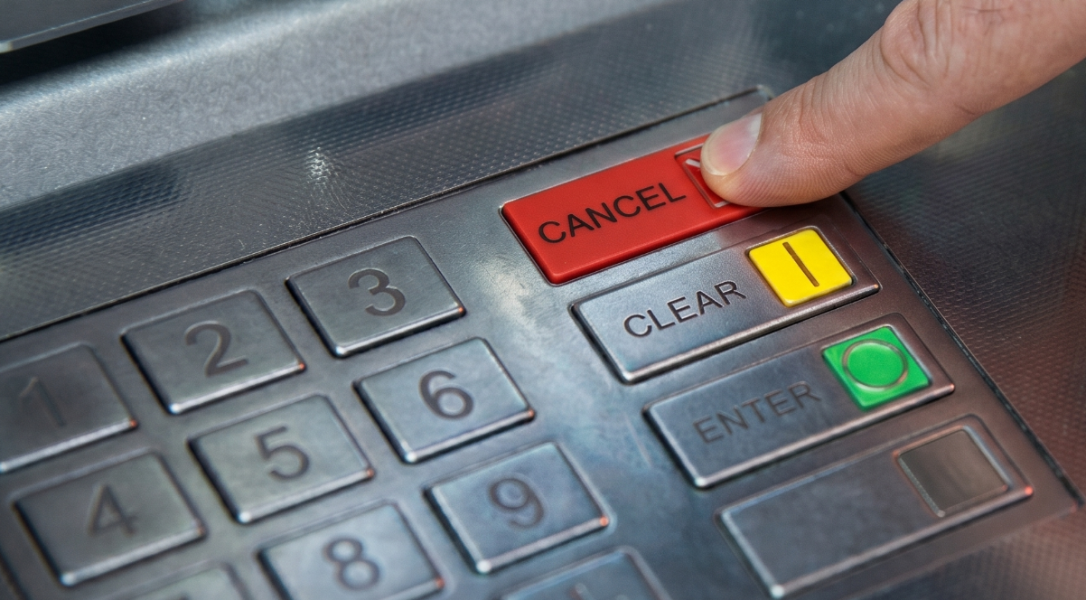 ATM'deki kırmızı tuşun artık yeni bir görevi var