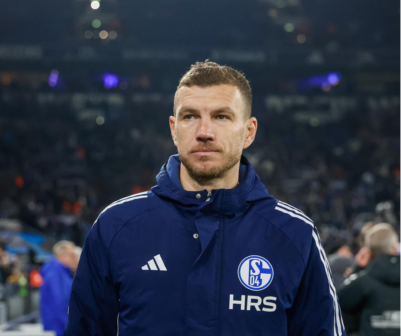 Edin Dzeko'dan 40 yaşında tarihi imza! 15 yıl sonra geri dönüyor