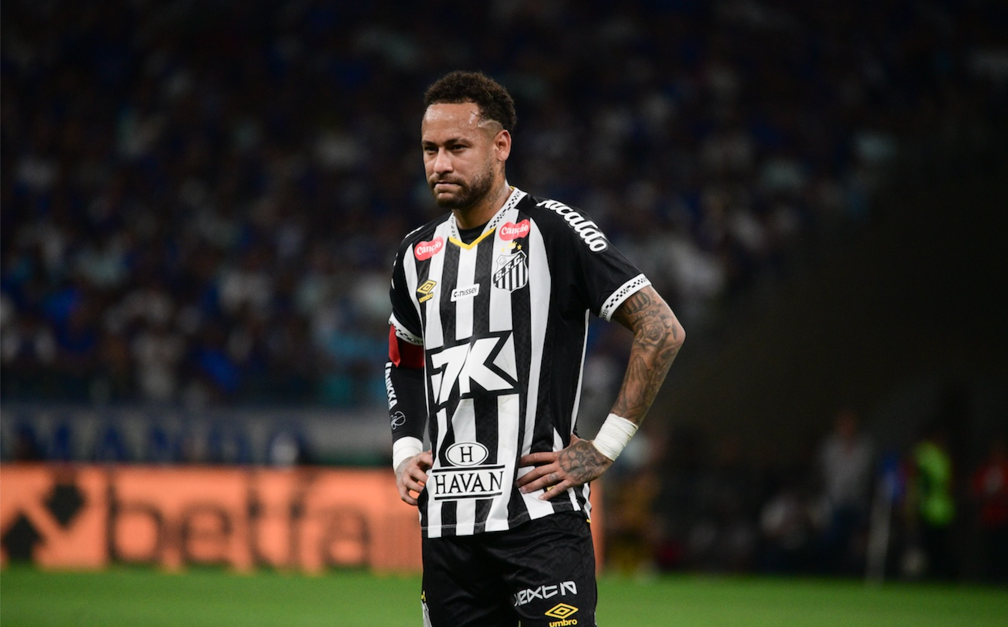 Neymar, Robinho’nun oğluna tokat attı! Yediği çalıma sinirlendi