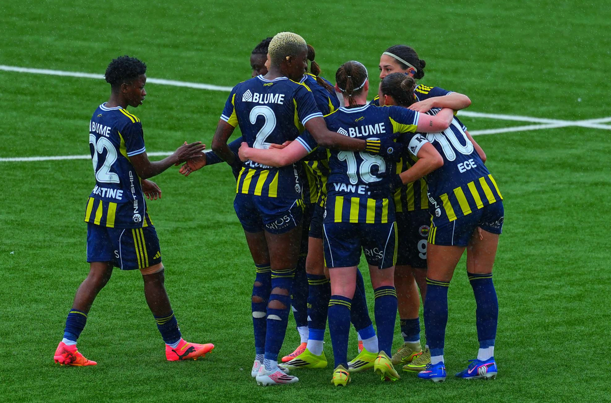 Fenerbahçe bitime iki hafta kala şampiyon oldu