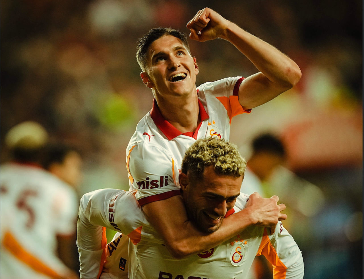 Galatasaray’ın yıldızı, Premier Lig hayaline kavuşabilir! Ada’da Barış var