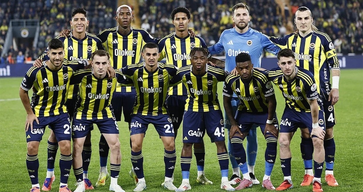 Fenerbahçe'de ilk ayrılık resmileşti! Oyuncuya bildirildi