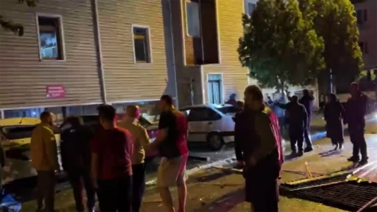 Fırtına 6 aracı hurdaya çıkardı