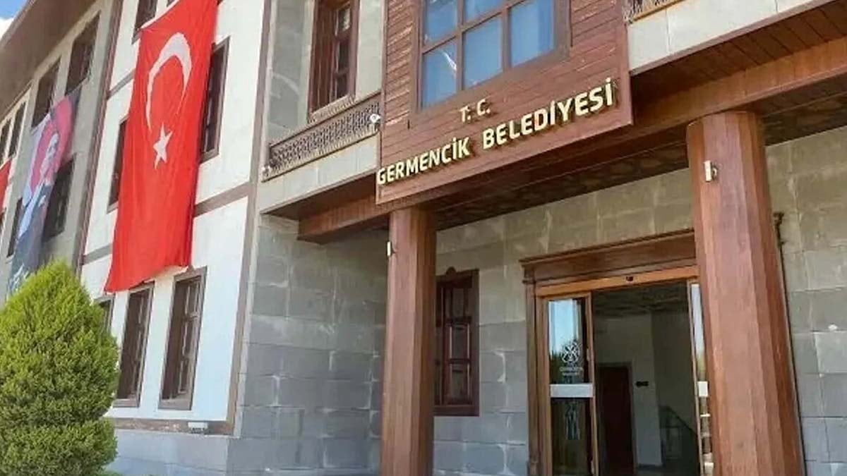 CHP'li belediyeye operasyon: 3 gözaltı