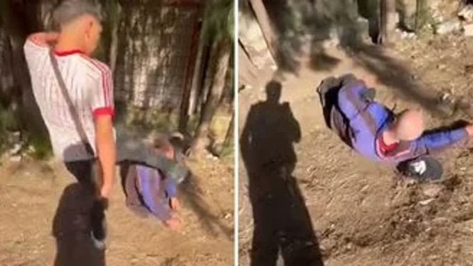 Parkta uyuyan yaşlı adama acımasız tekme